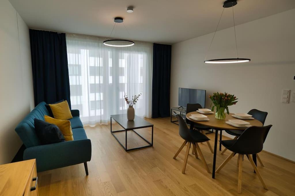 Modern Apartment Near Stadtpark Bécs Kültér fotó